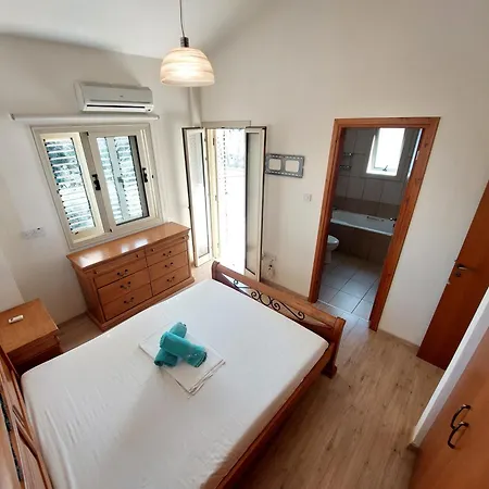 2 Bdr - Walk To Beach! * Protaras